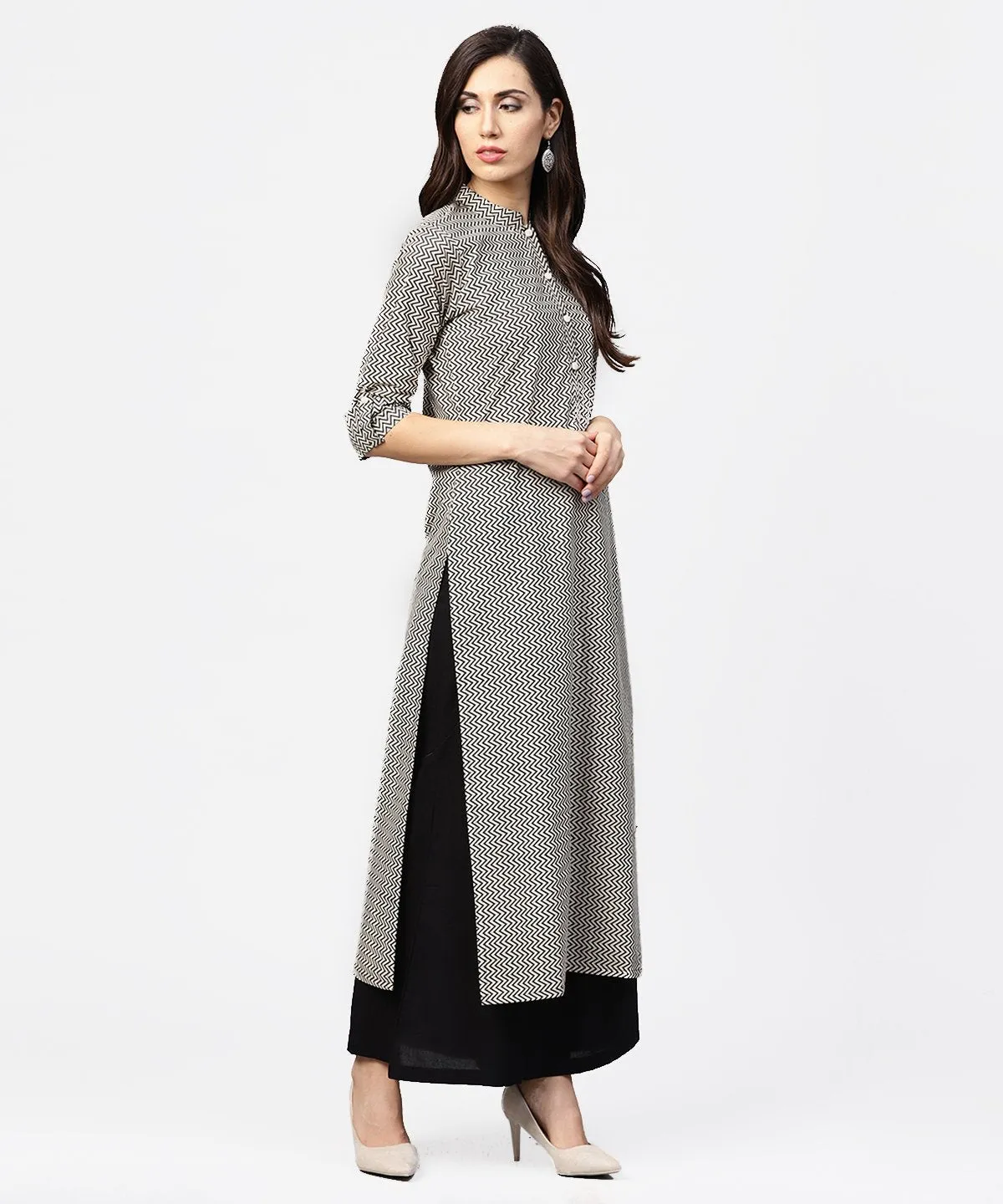 Black Zig Zag Printed 3/4Th Sleeve Cotton Kurta With Black Knee Length Palazzo