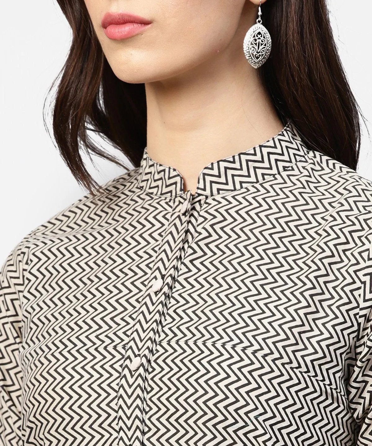 Black Zig Zag Printed 3/4Th Sleeve Cotton Kurta With Black Knee Length Palazzo