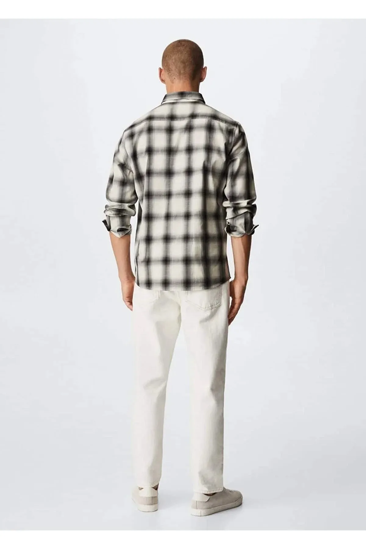 Mango Men's Checked Cotton Regular Fit Shirt