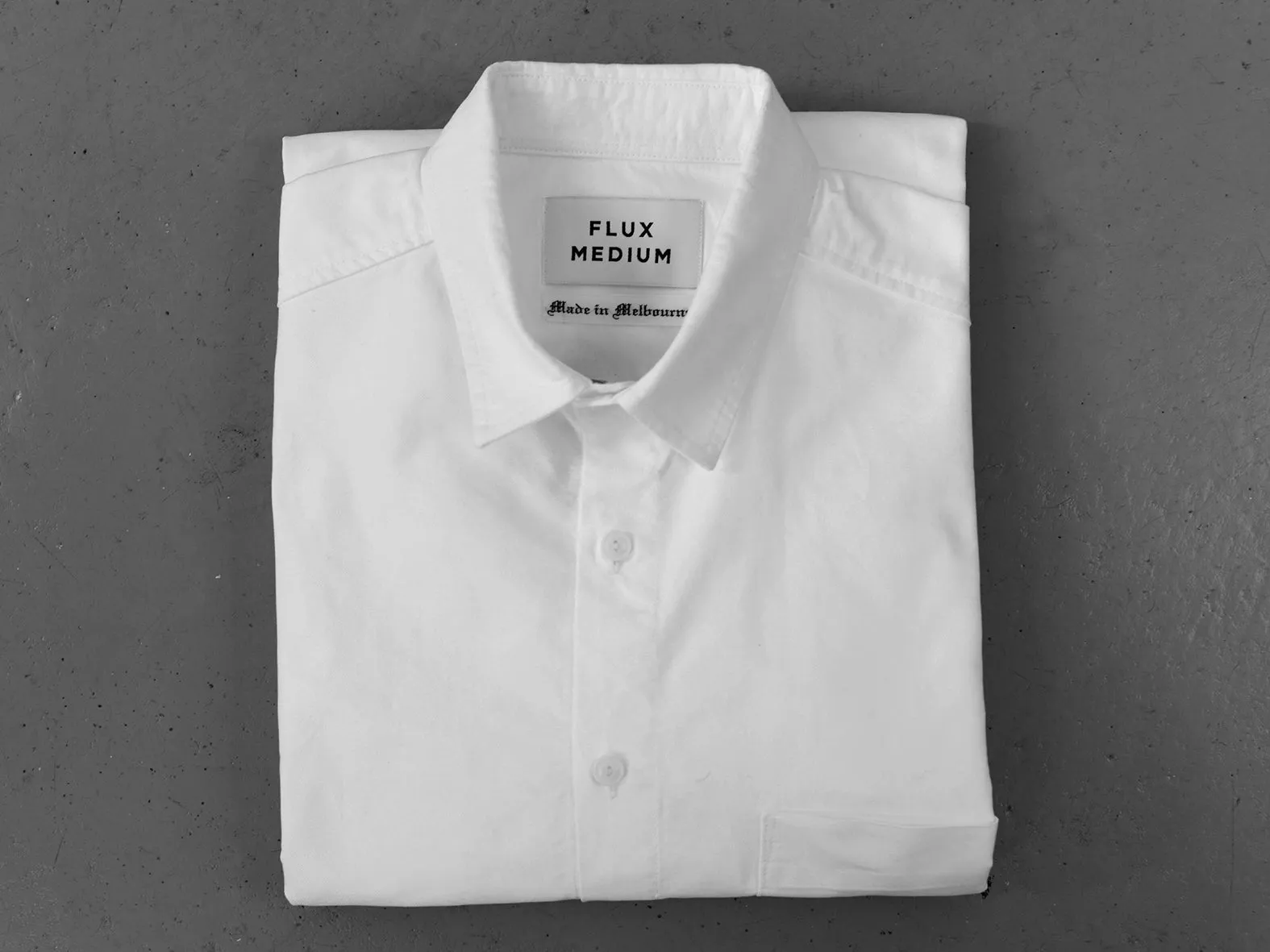 THE OXFORD. RELAXED SHIRT. WHITE